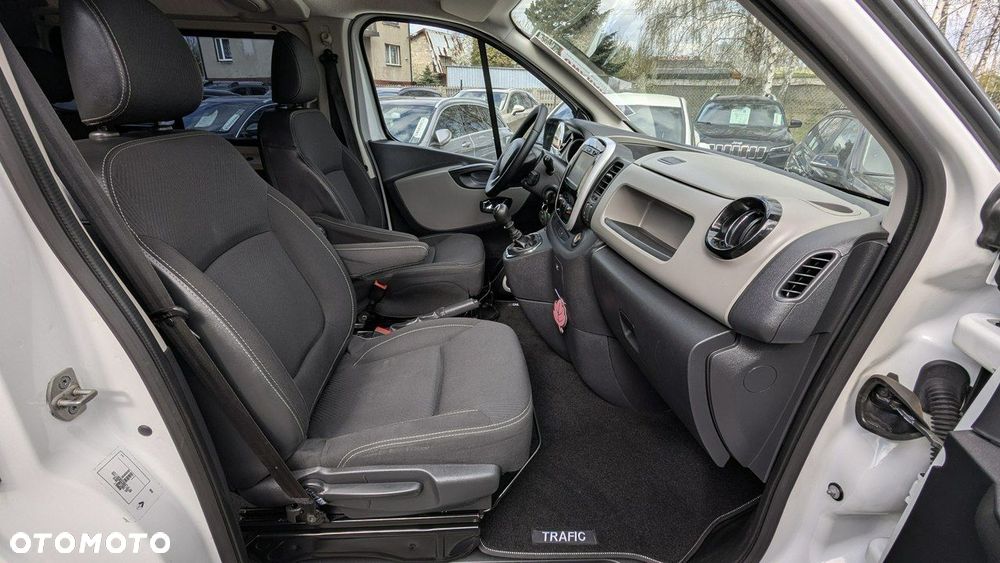 Renault Trafic - 19
