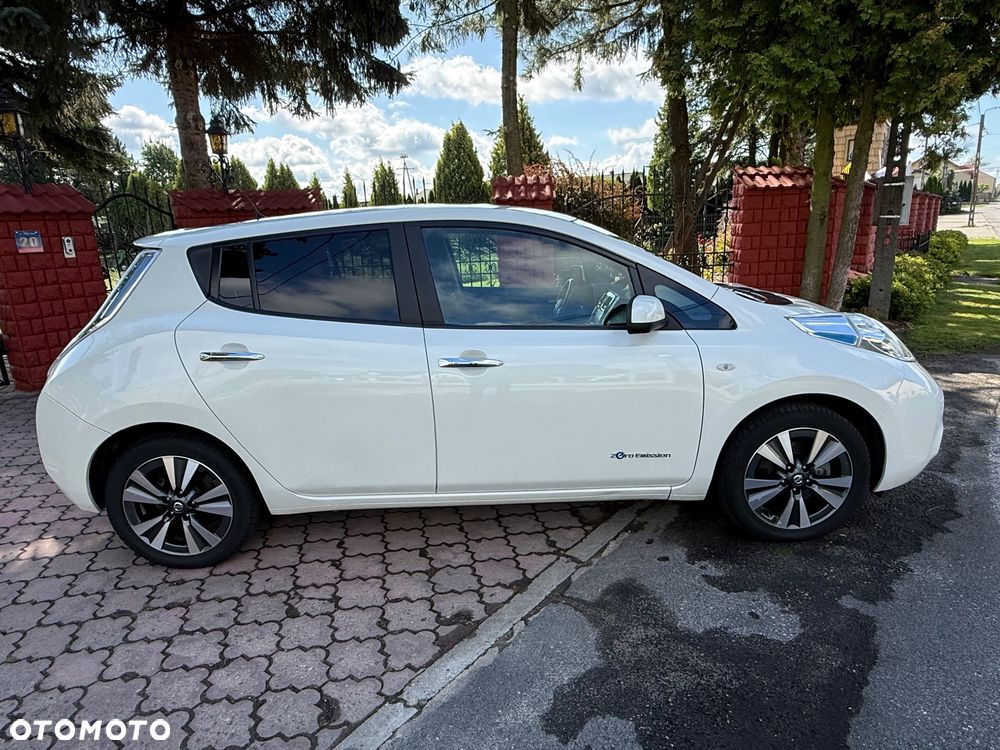 Nissan Leaf - 11