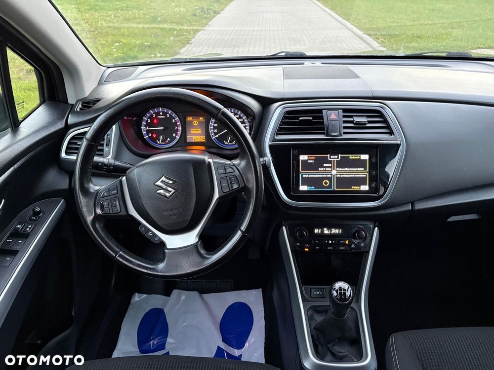 Suzuki S-Cross - 16