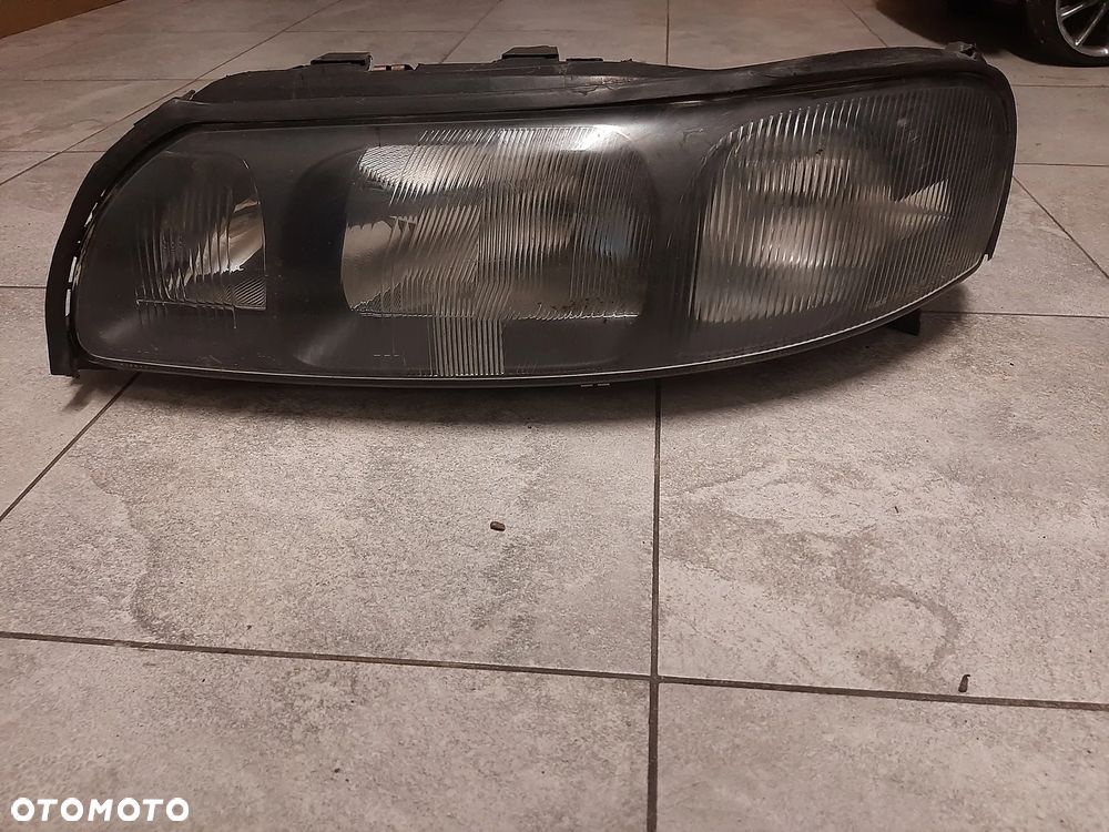 LAMPA LEWA PRZEDNIA VOLVO s60 V70 II - 2