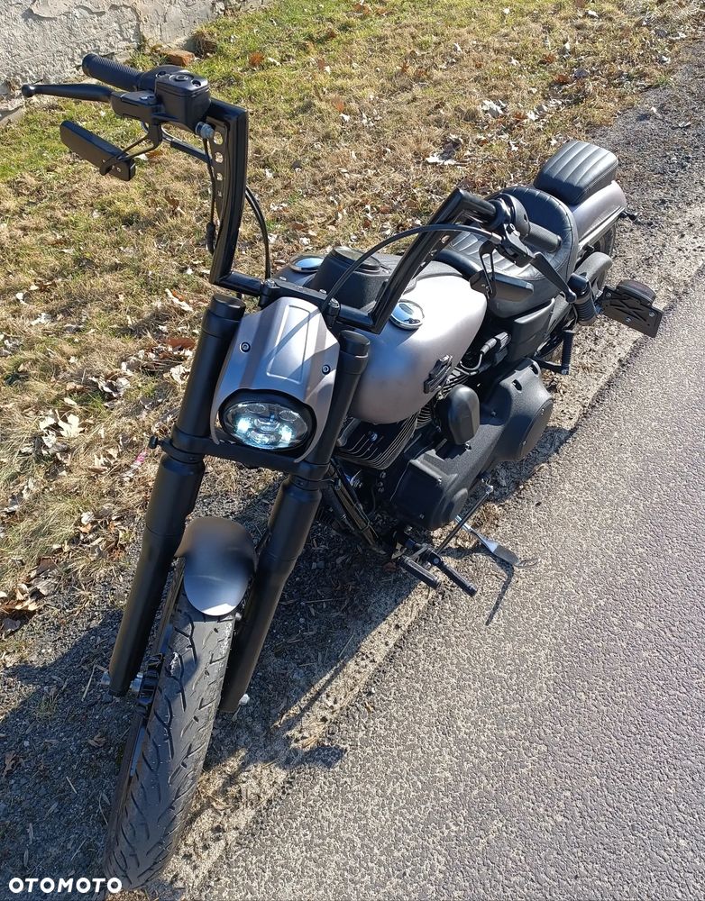 Harley-Davidson Dyna Street Bob - 5