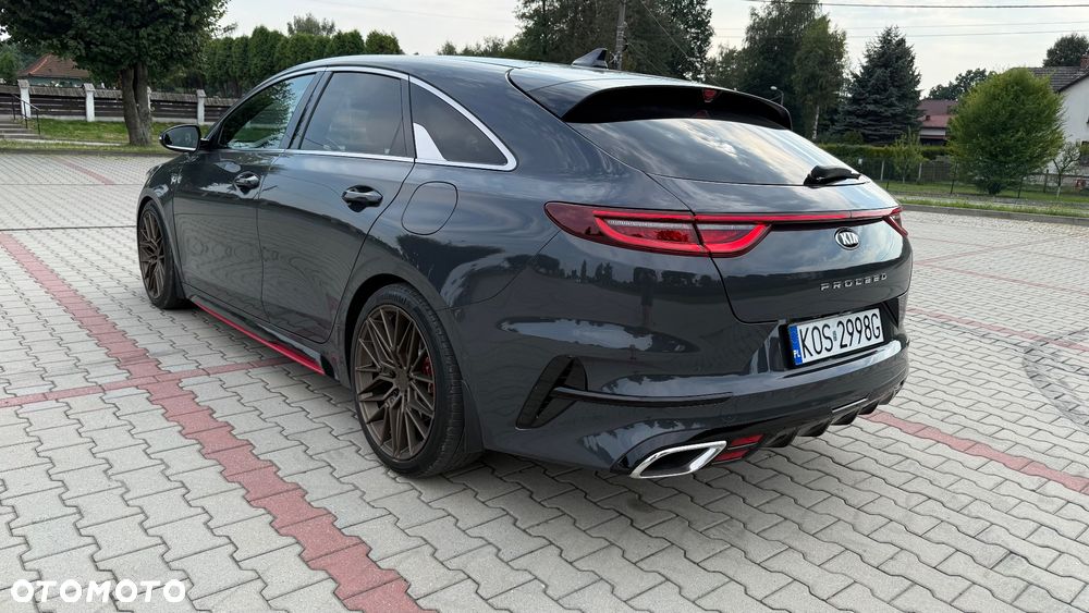 Kia ProCeed - 6