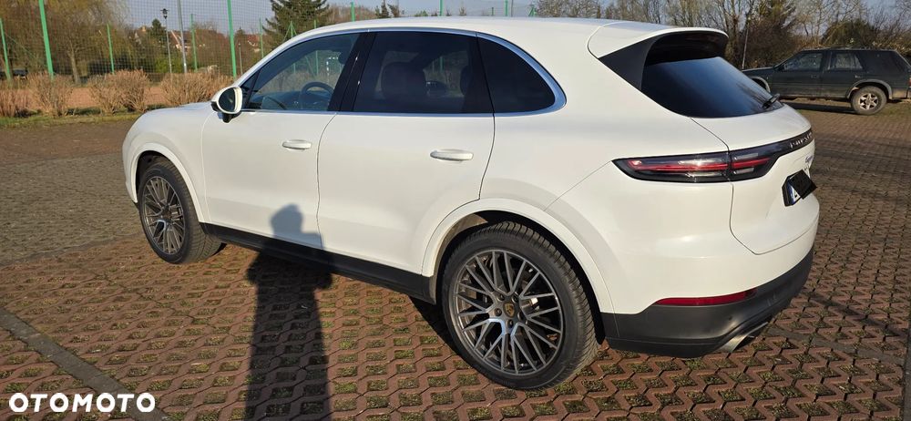 Porsche Cayenne Standard - 9