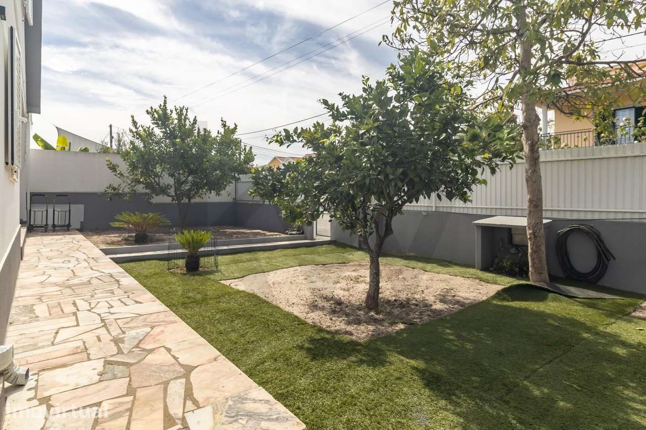 Moradia Isolada T3+2 Piscina e Anexo - Grande imagem: 5/26