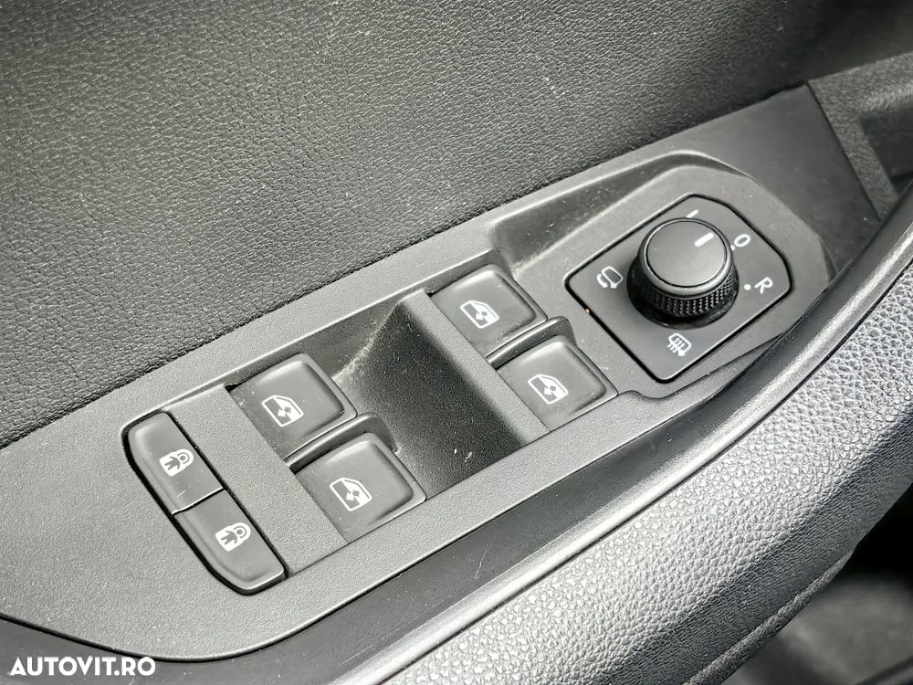 Skoda Karoq 1.6 TDI DSG Ambition - 28
