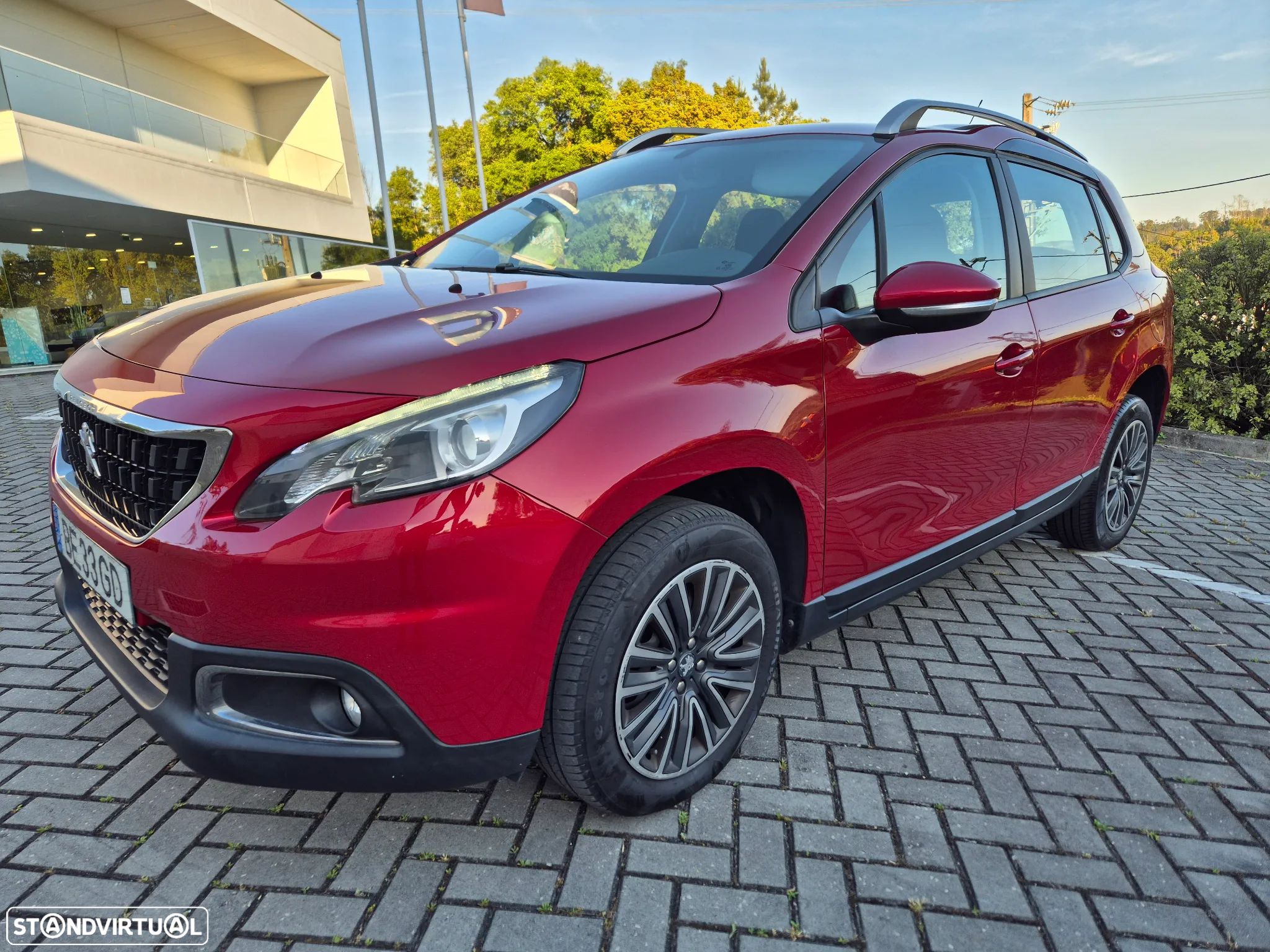 Peugeot 2008 1.5 BlueHDi Style - 1