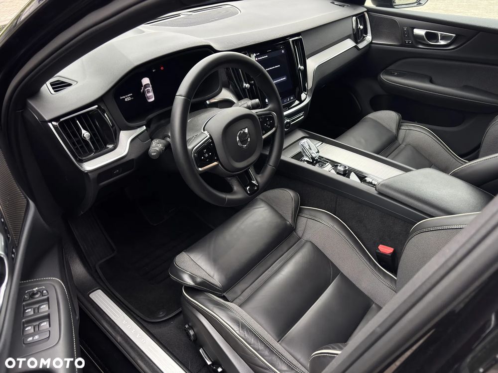 Volvo S60 B5 B Ultimate Dark - 17