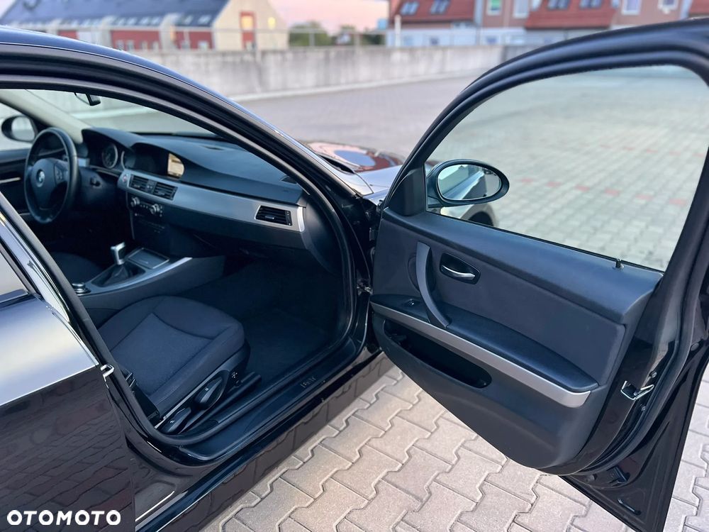 BMW Seria 3 - 17