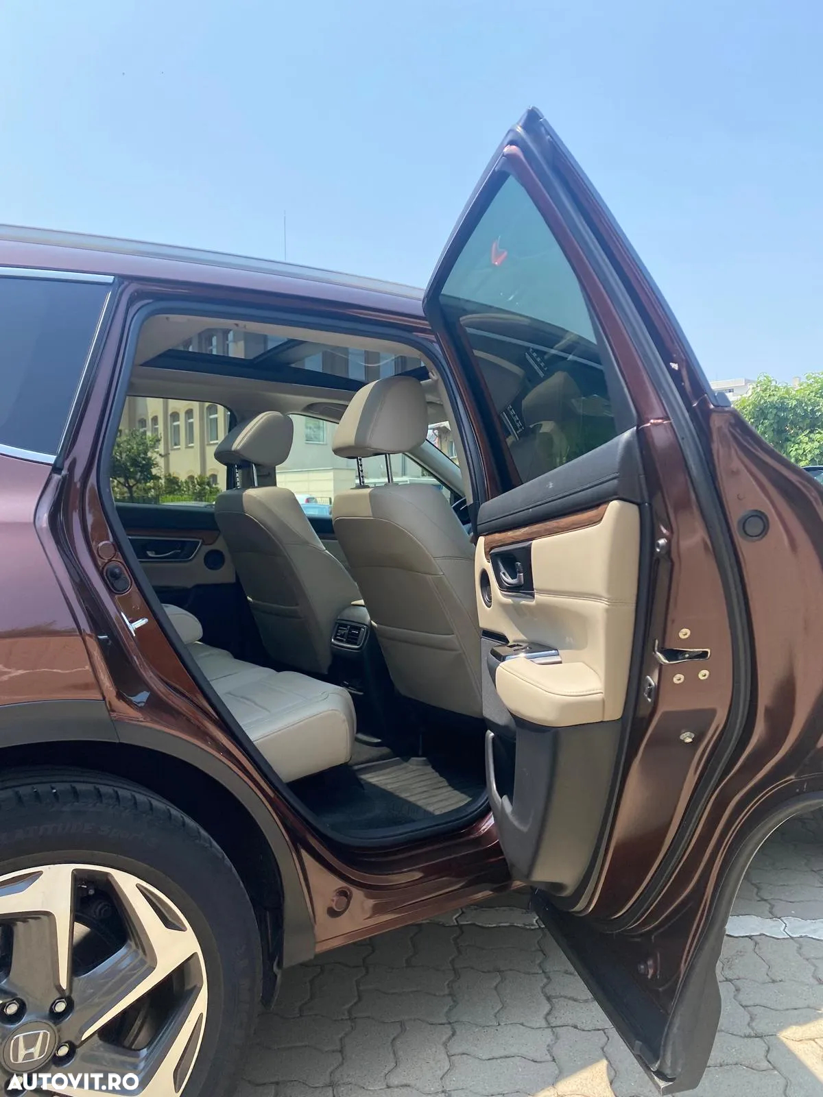 Honda CR-V 1.5 VTEC Turbo 4WD CVT Executive - 10