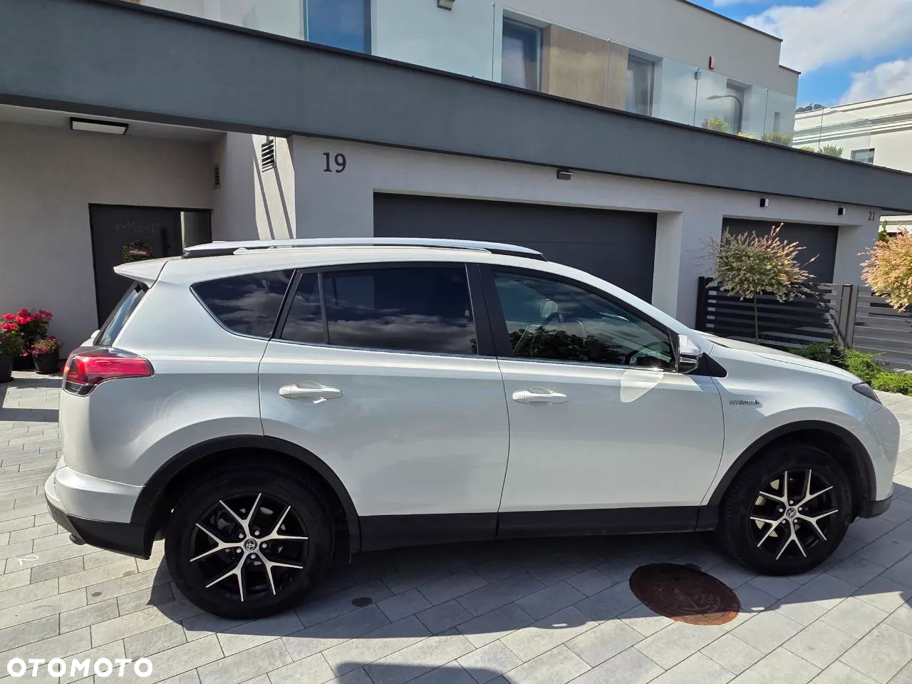 Toyota RAV4 Hybrid Premium 4x4 - 7