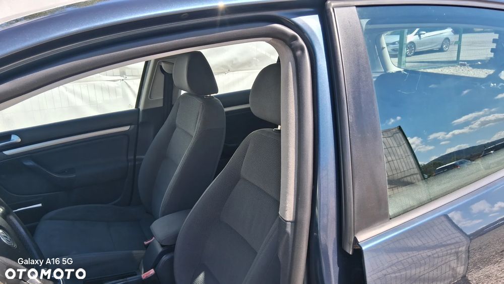 Volkswagen Golf 1.6 Comfortline - 7