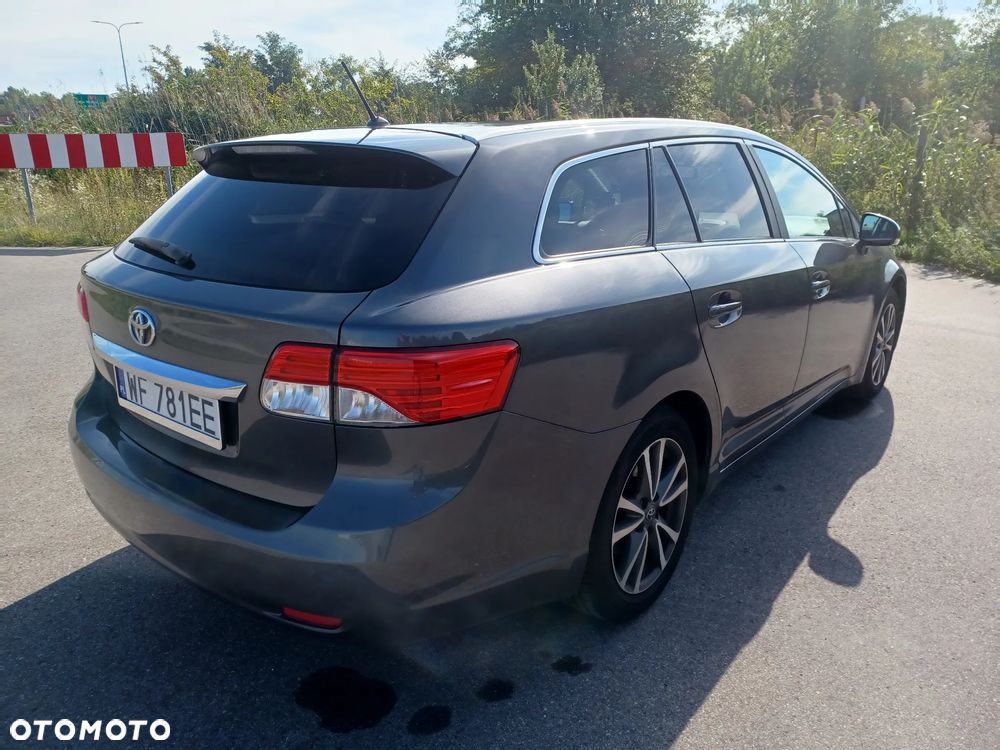 Toyota Avensis 1.8 Edition (2014) - 5