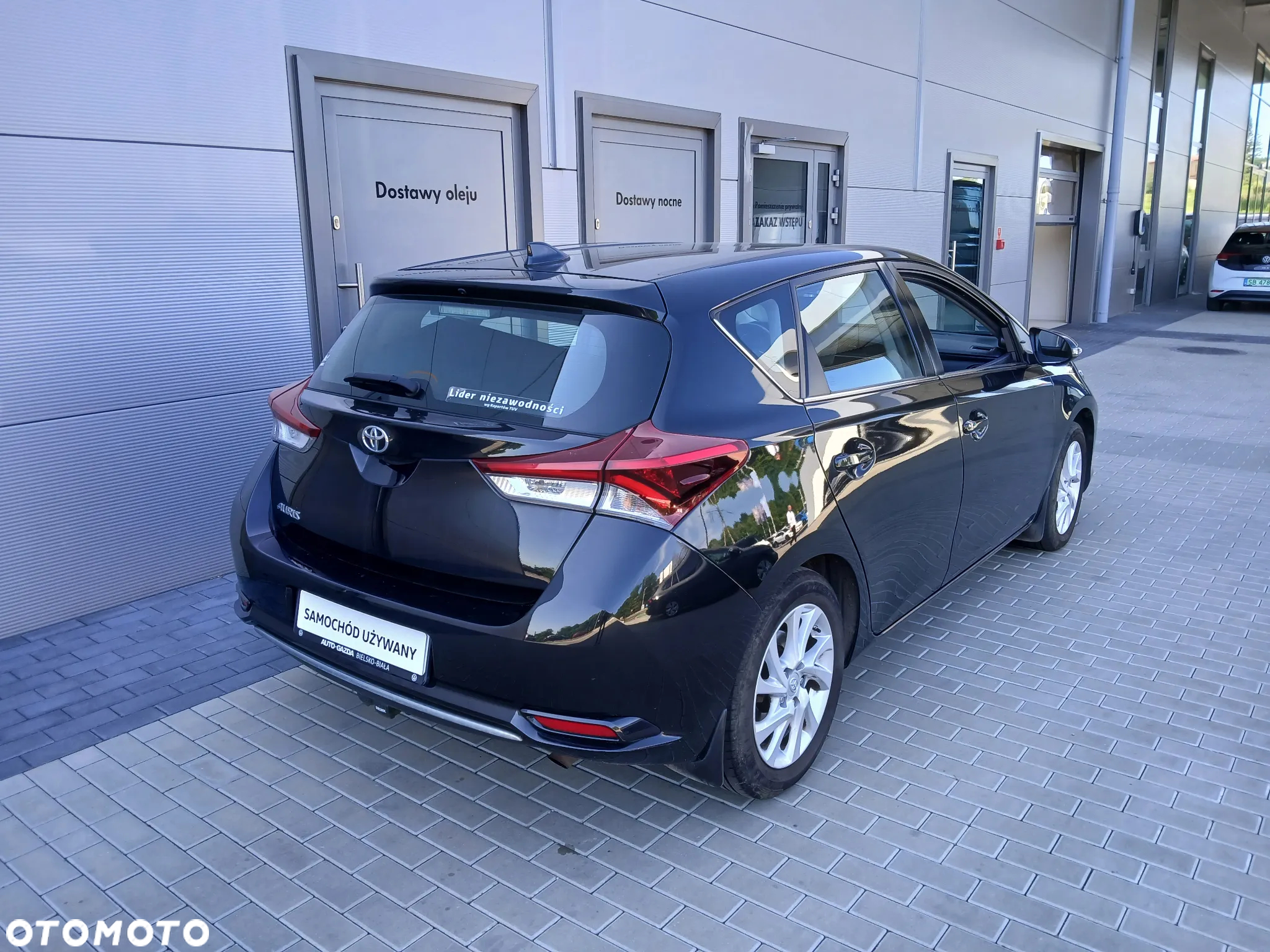 Toyota Auris 1.6 Premium - 3