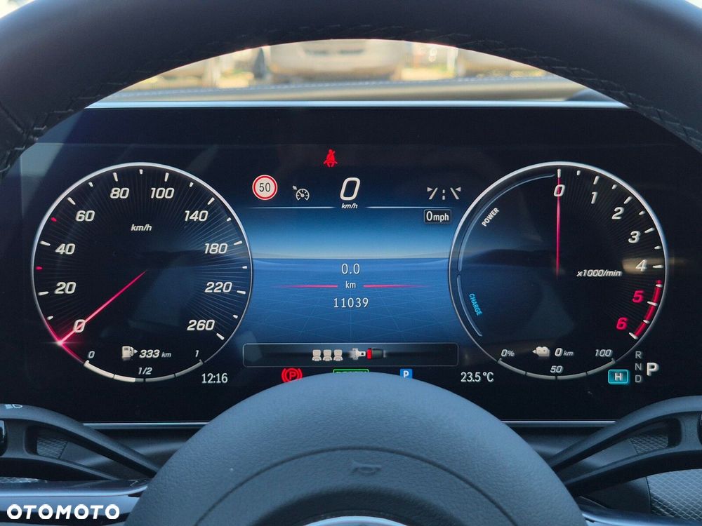 Mercedes-Benz Klasa C 300 de PHEV 4-Matic AMG - 37