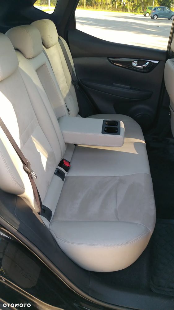 Nissan Qashqai 1.6 dCi Xtronic TEKNA+ - 31