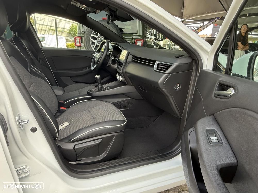 Renault Clio 1.0 TCe Intens Bi-Fuel - 36