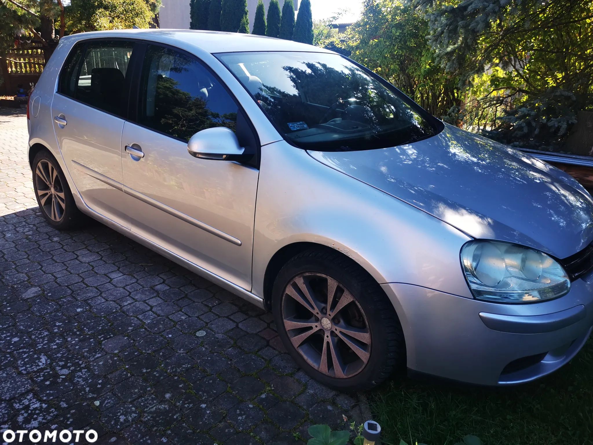 Volkswagen Golf - 1