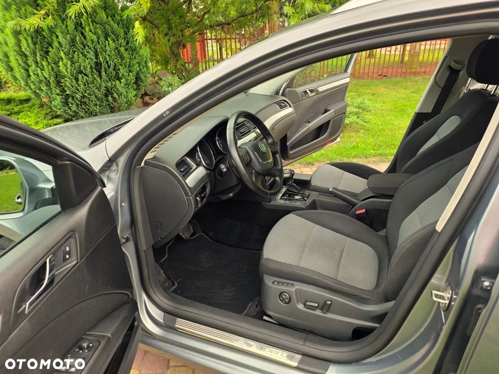 Skoda Superb 1.8 TSI Elegance DSG - 6