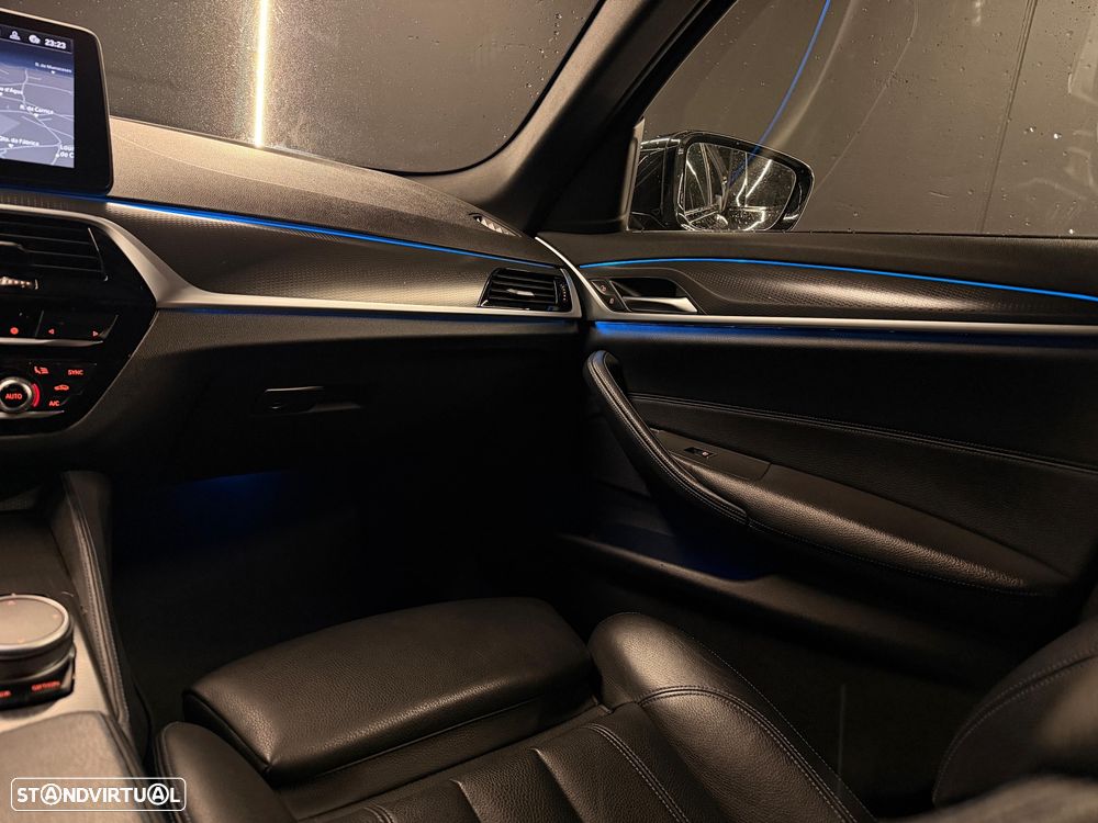 BMW 520 e Pack M - 13