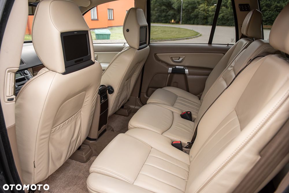 Volvo XC 90 D5 AWD Executive - 23