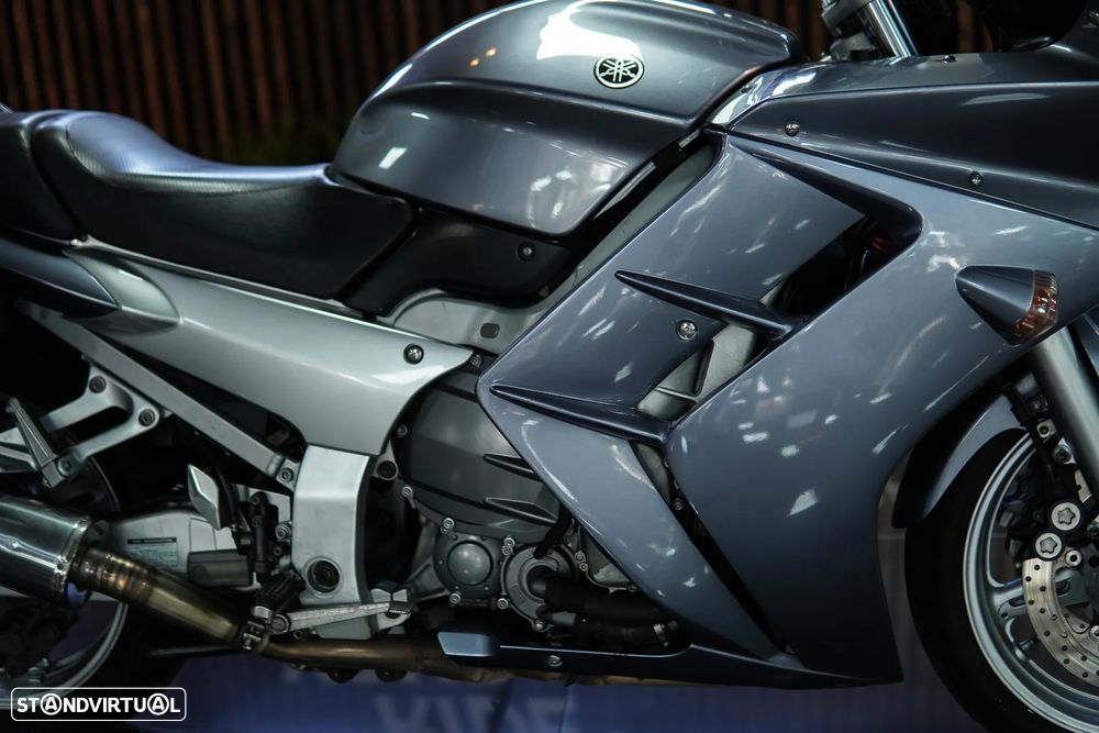 Yamaha FJR 1300 - 44