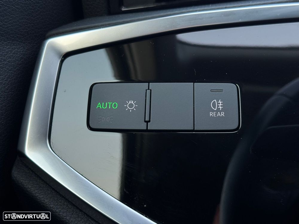 Audi Q3 45 TFSIe S tronic - 24