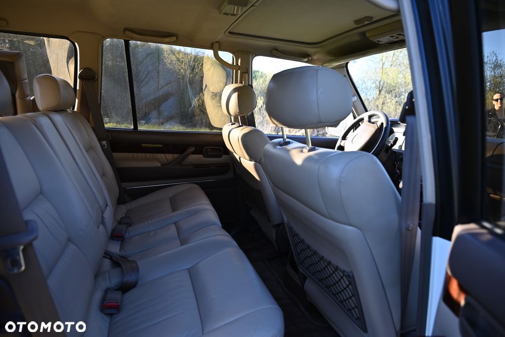 Lexus LX - 22