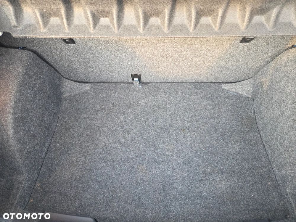 Seat Ibiza 1.4 16V Reference - 15