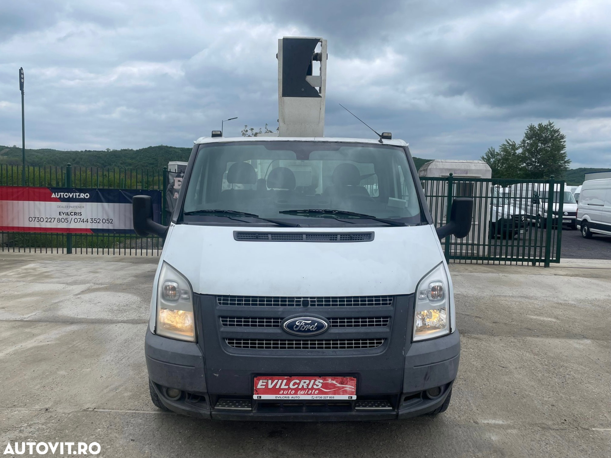 Ford Transit NACELA 4x4 18 M - 10