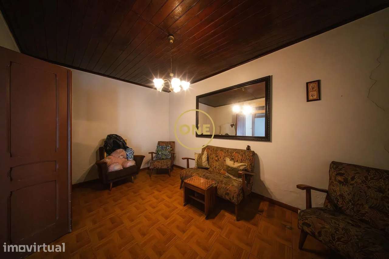 Moradia T4 com elevado potencial na Fajã de Cima - Grande imagem: 3/38