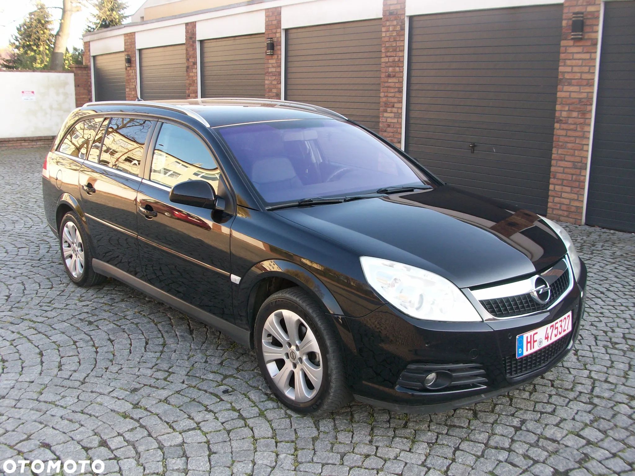 Opel Vectra 1.8 Caravan Cosmo Plus - 1