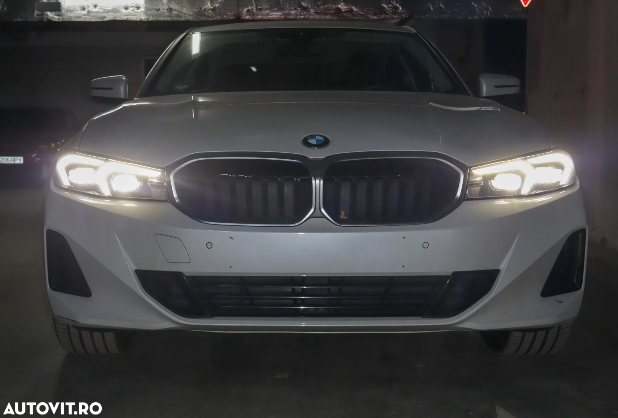 BMW Seria 3 320d xDrive AT MHEV - 13