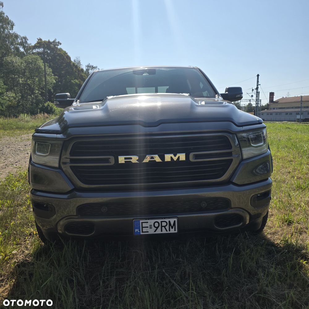 RAM 1500 Crew Cab Shortbed Laramie - 8