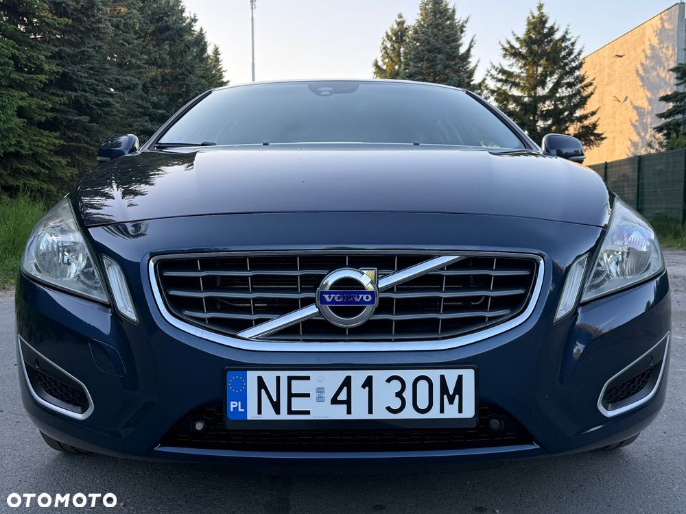 Volvo V60 2.0T - 6