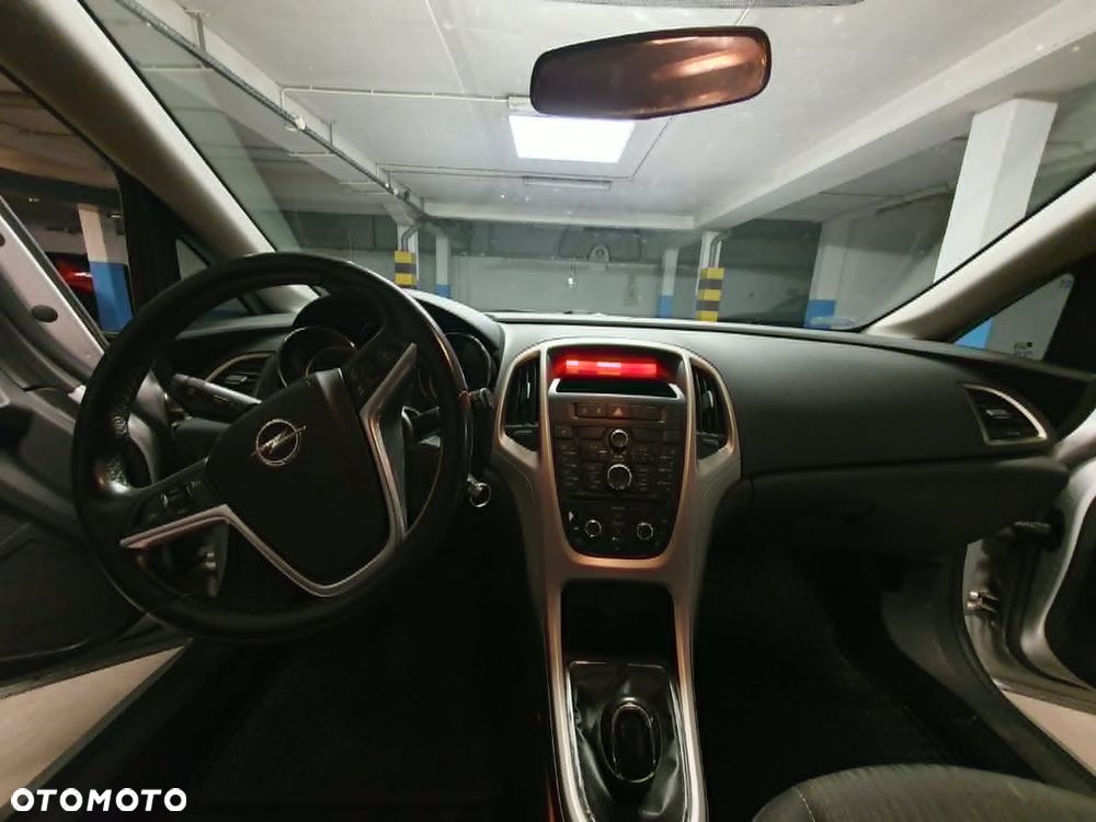 Opel Astra - 4
