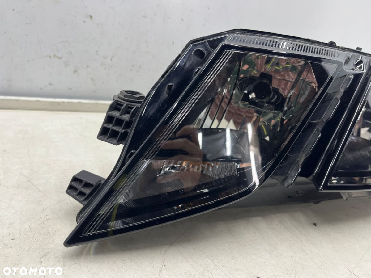 Lampa reflektor Skoda Octavia III LIFT 16-20r. lewa przednia na żarówkę H7 DRL LED 5e1941015c - 3