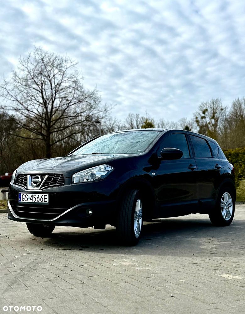 Nissan Qashqai - 1