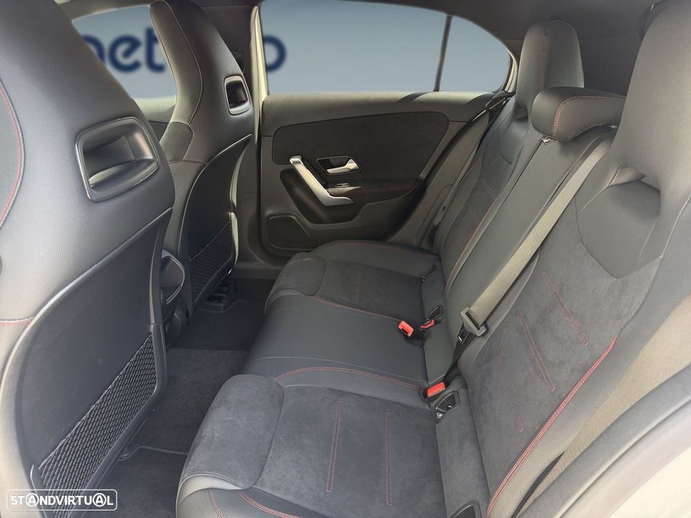 Mercedes-Benz A 200 - 13