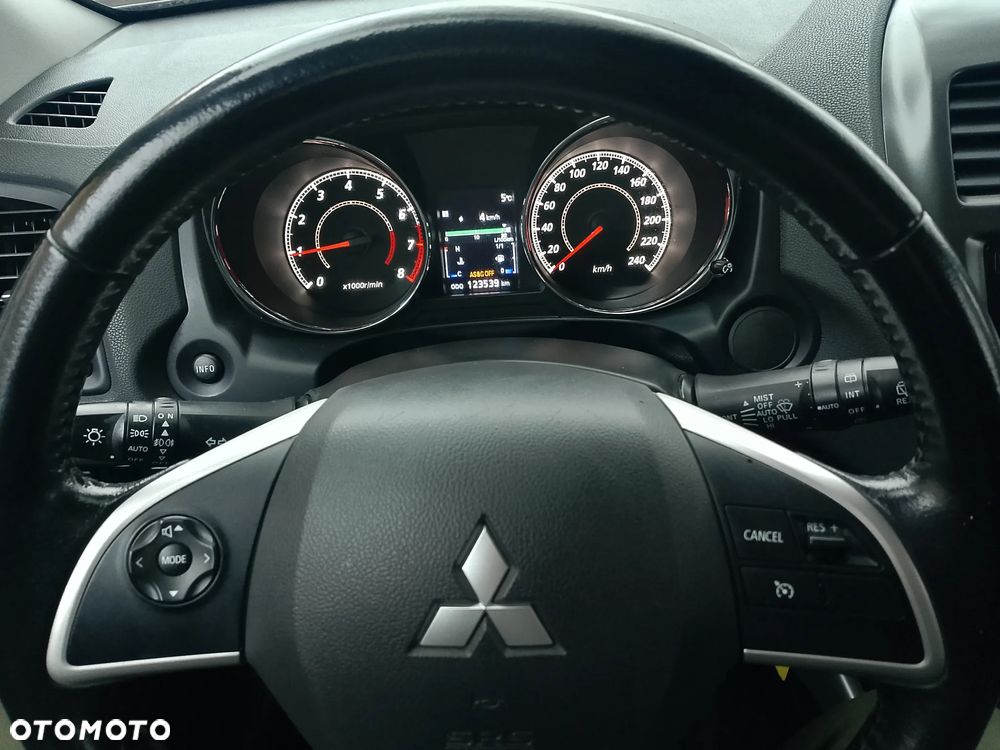 Mitsubishi ASX 1.6 2WD Comfort Edition - 14