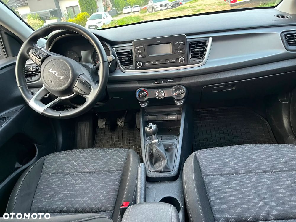 Kia Rio - 4