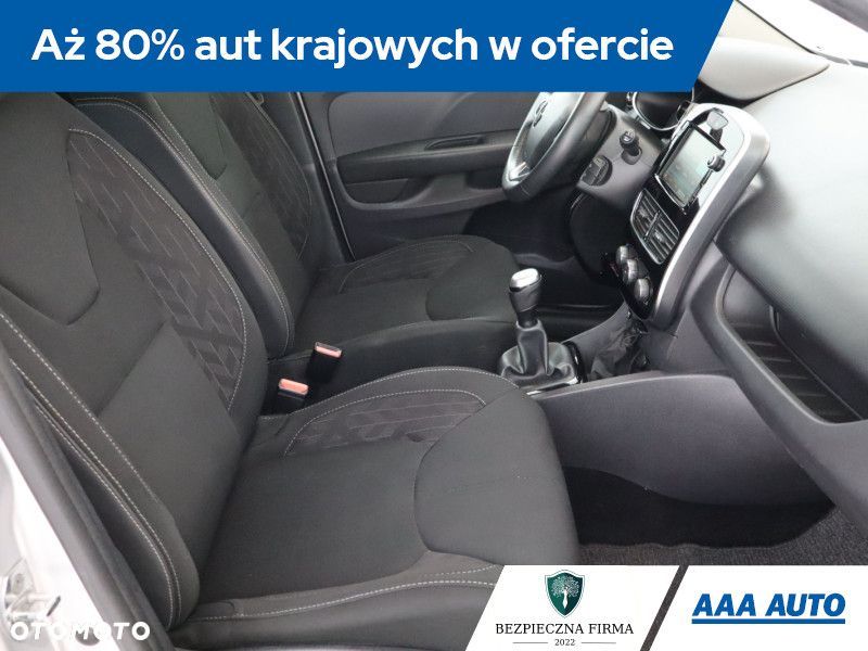 Renault Clio - 11