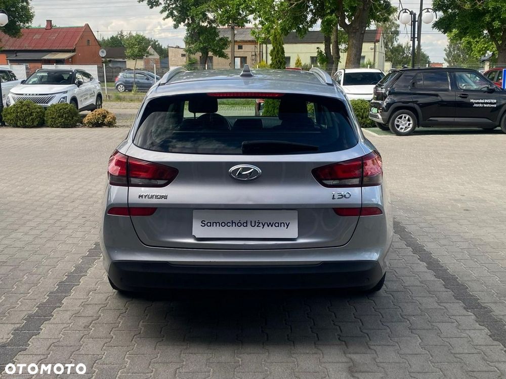 Hyundai i30 1.5 DPI Modern - 9