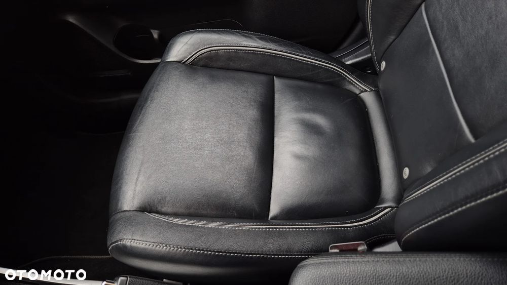 Mitsubishi Outlander - 19