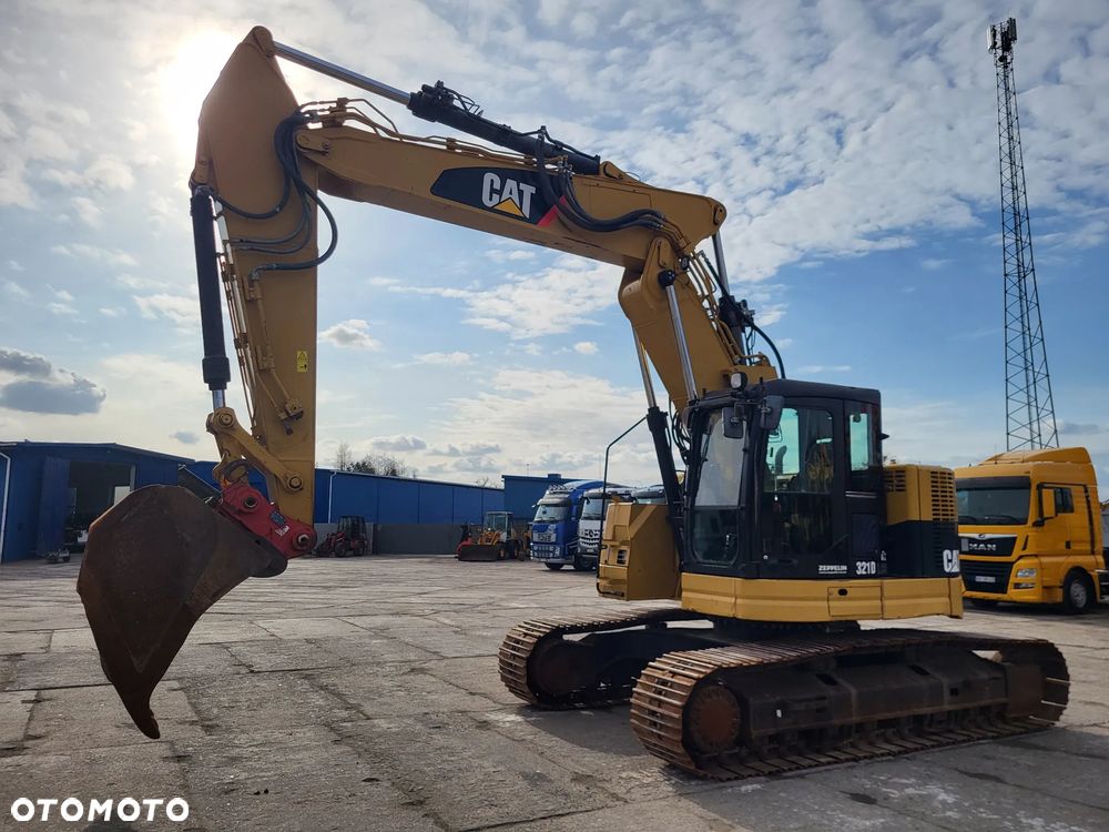 Caterpillar 321 D LCR spr z Niemiec 26800 kg krótki tył