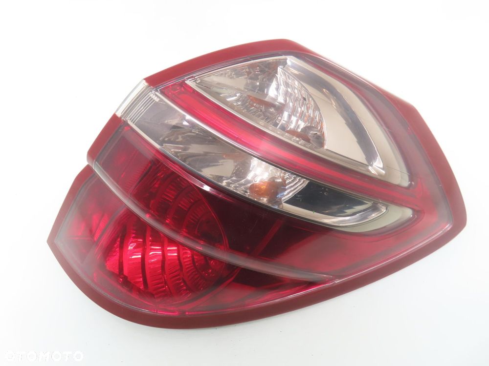 LAMPA PRAWA TYLNA SUBARU OUTBACK III LIFT - 1