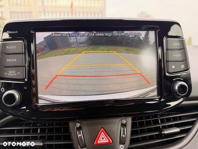 Hyundai i30 1.6 D Classic + - 11