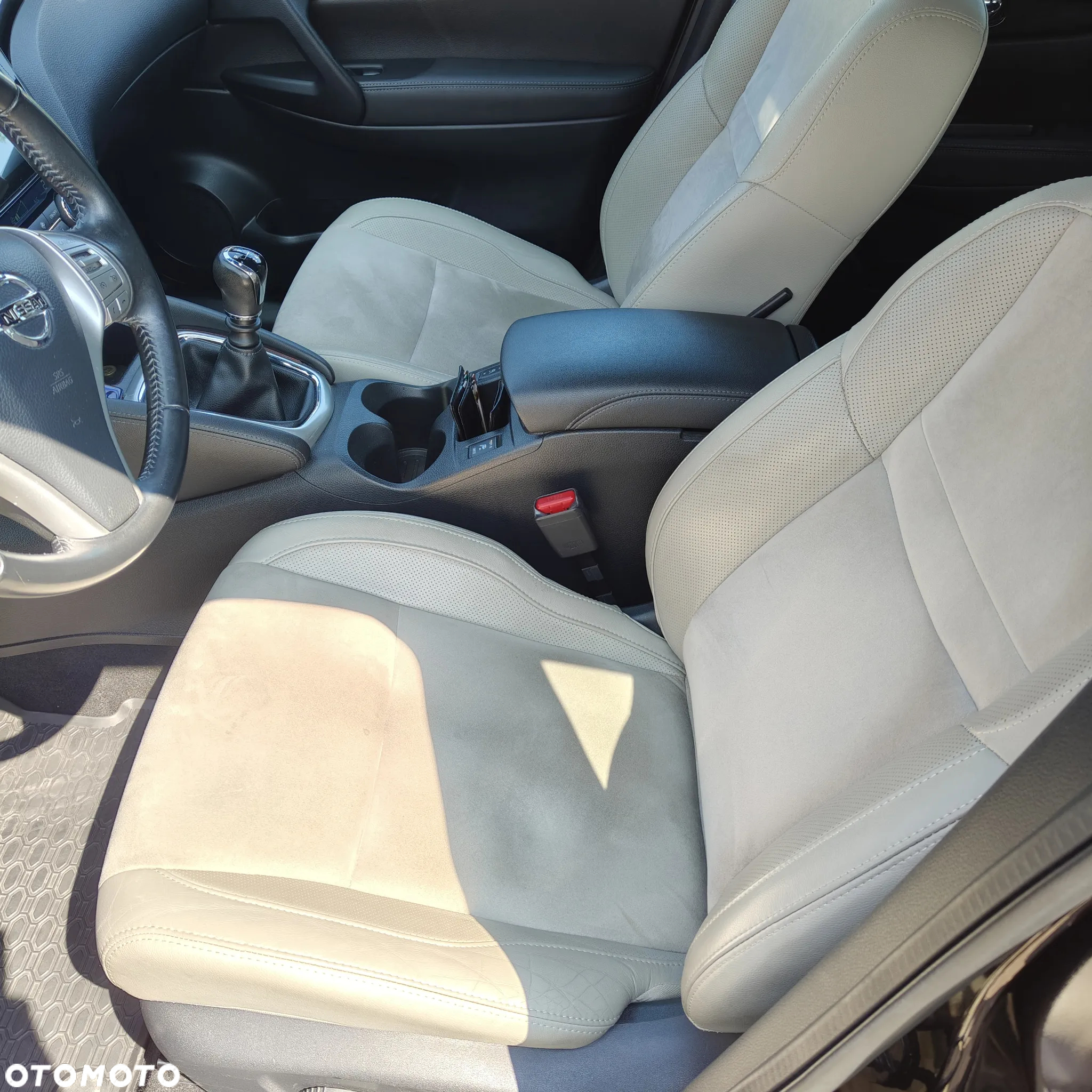 Nissan Qashqai 1.5 dCi Tekna EU6 - 14