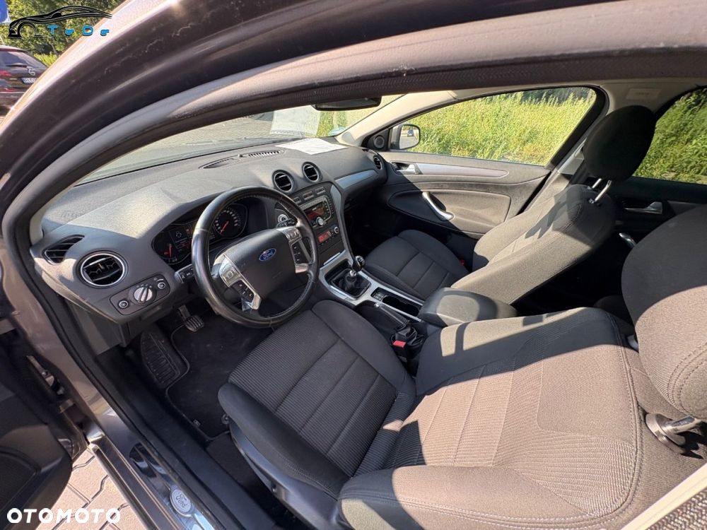 Ford Mondeo 1.6 T Platinium X Plus (Titanium) - 19