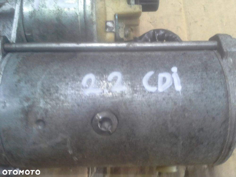 Mercedes Benz 2.2 CDi rozrusznik Valeo D7R43  0051511301 - 5