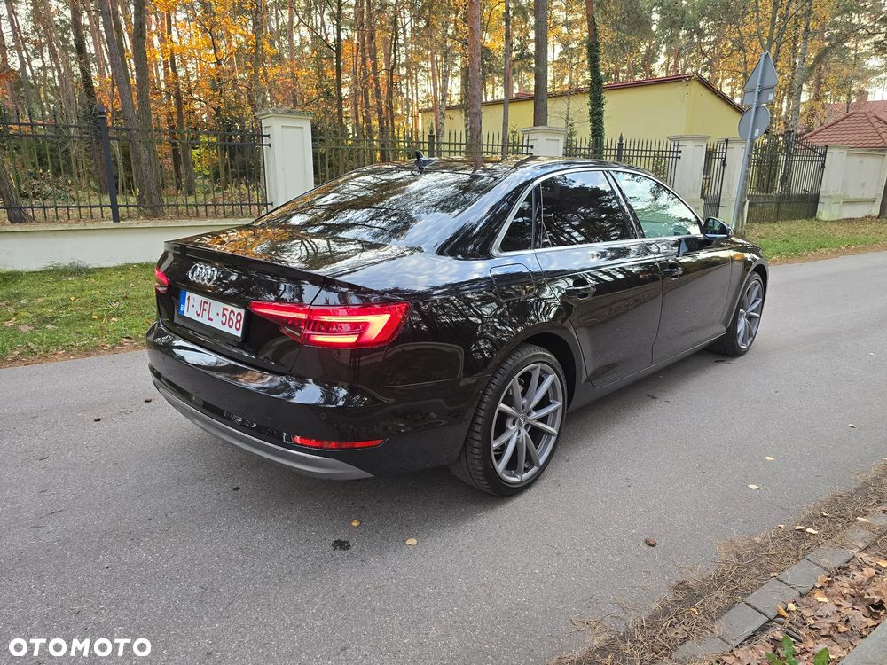 Audi A4 Limousine - 8